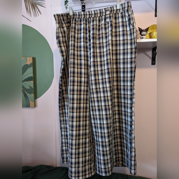 Wide leg plaid pants - Picture 1 of 3